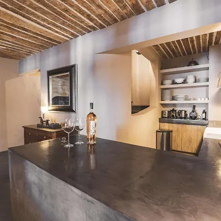 아파트 Maison Du Portail Neuf A Tropez 쎙뜨호뻬